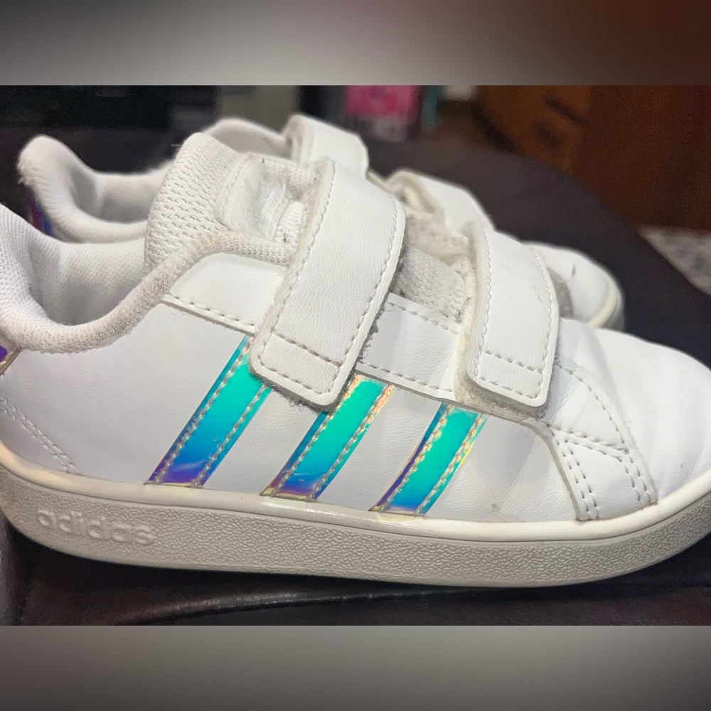 adidas Grand Court I 'White Iridescent